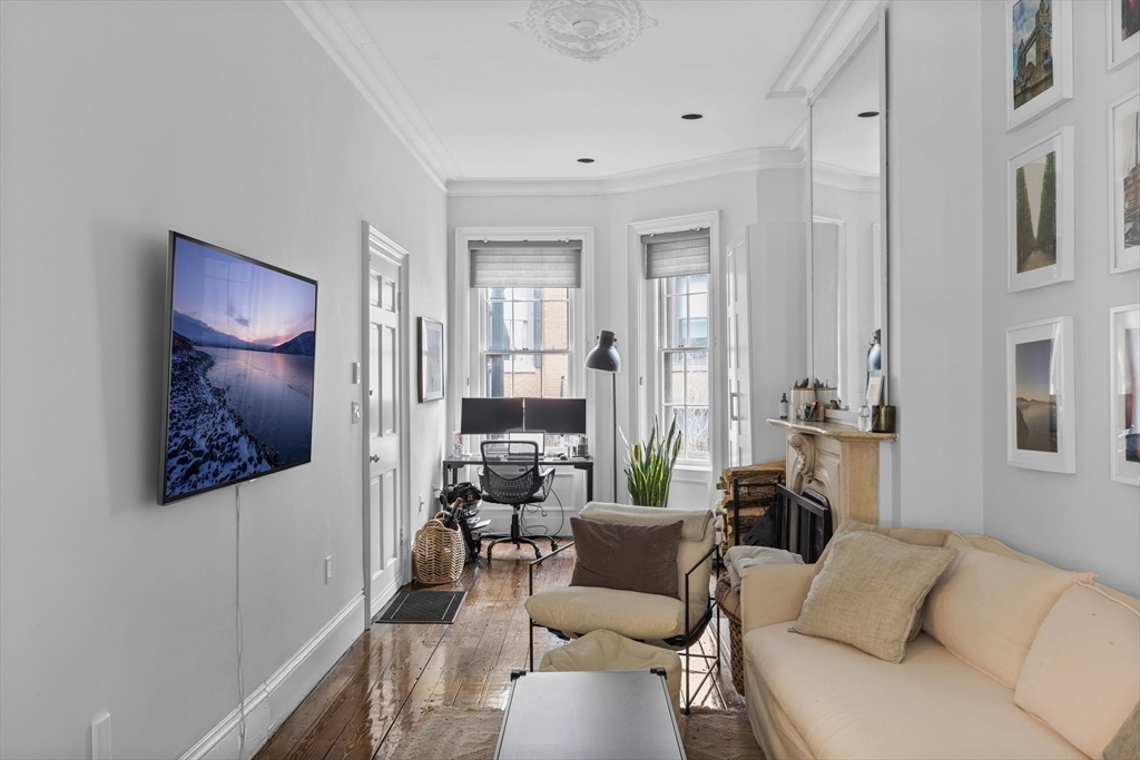 4 Cazenove Street # 1