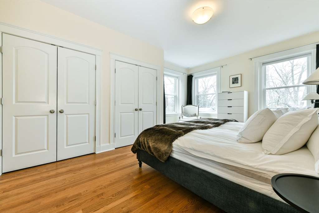 1038 Beacon Street # 404