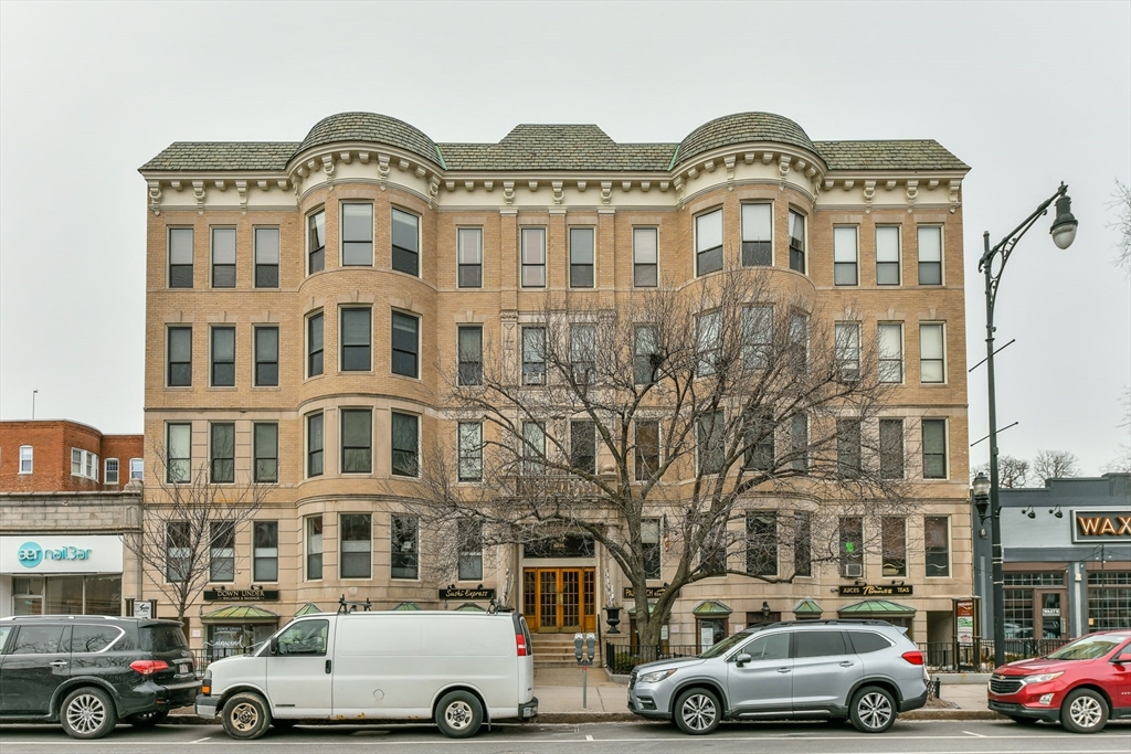 1038 Beacon Street # 404