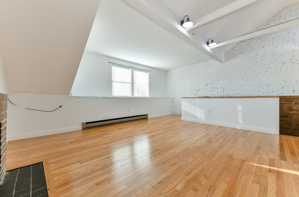 99 W. Springfield St # 4