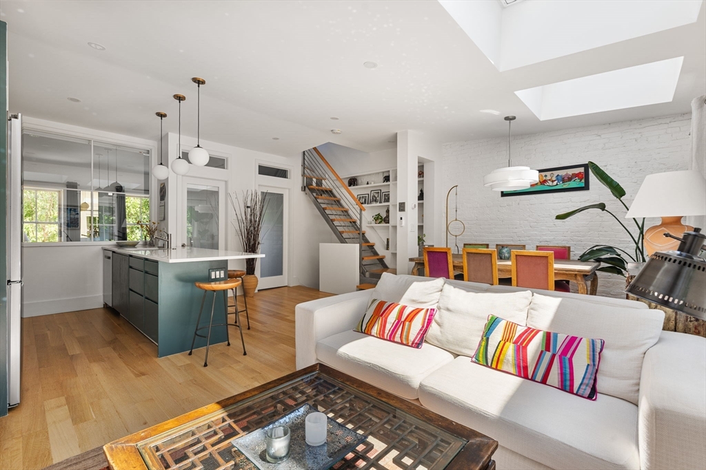 201 West Springfield # 3