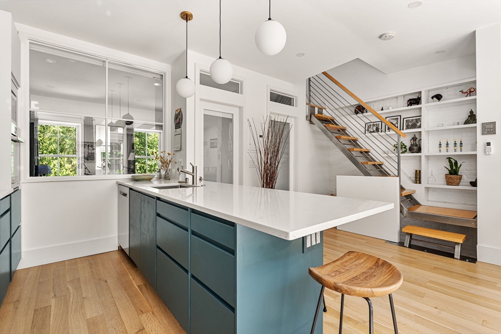 201 West Springfield # 3