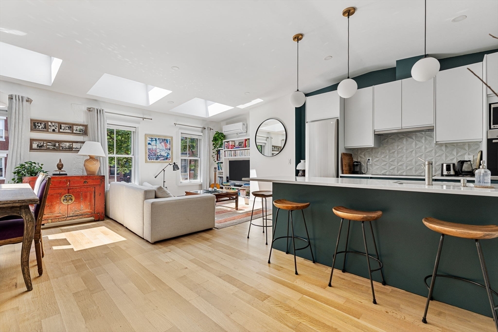 201 West Springfield # 3