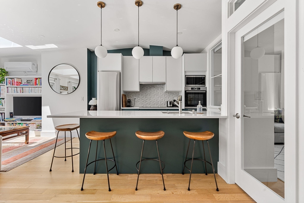 201 West Springfield # 3