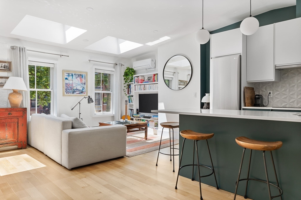 201 West Springfield # 3