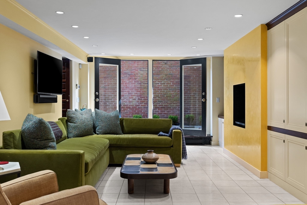 Triplex on Worcester Square