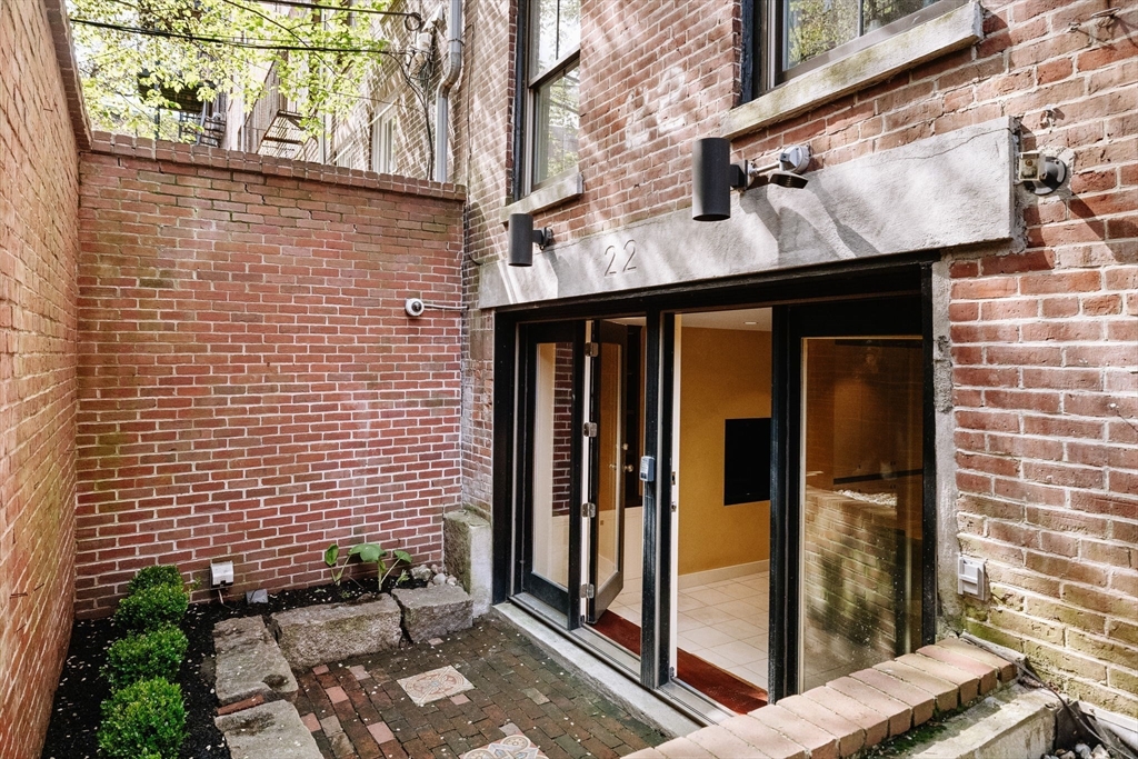 Triplex on Worcester Square