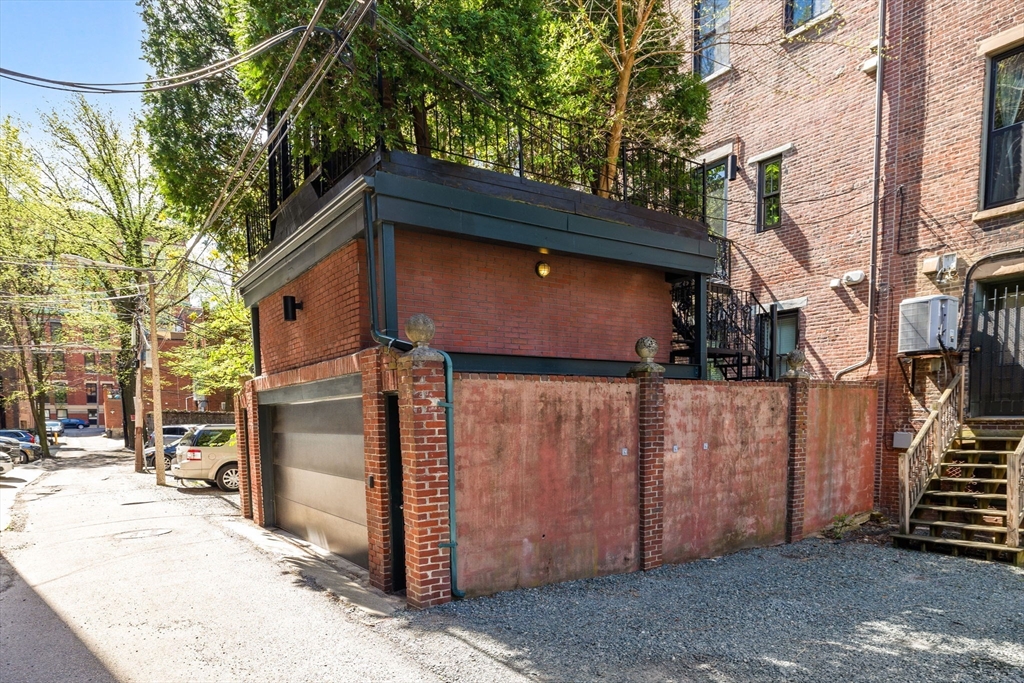 Triplex on Worcester Square