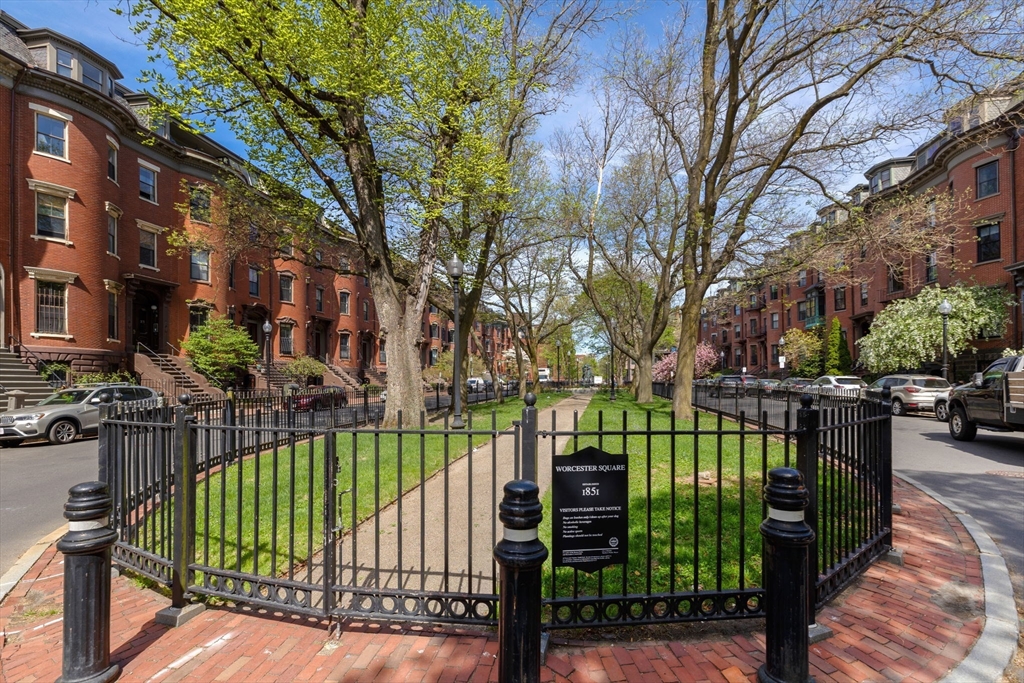 Triplex on Worcester Square