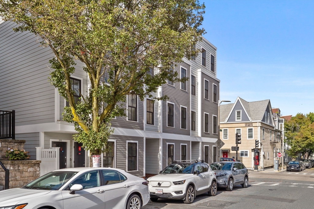 Townhouses on West Third