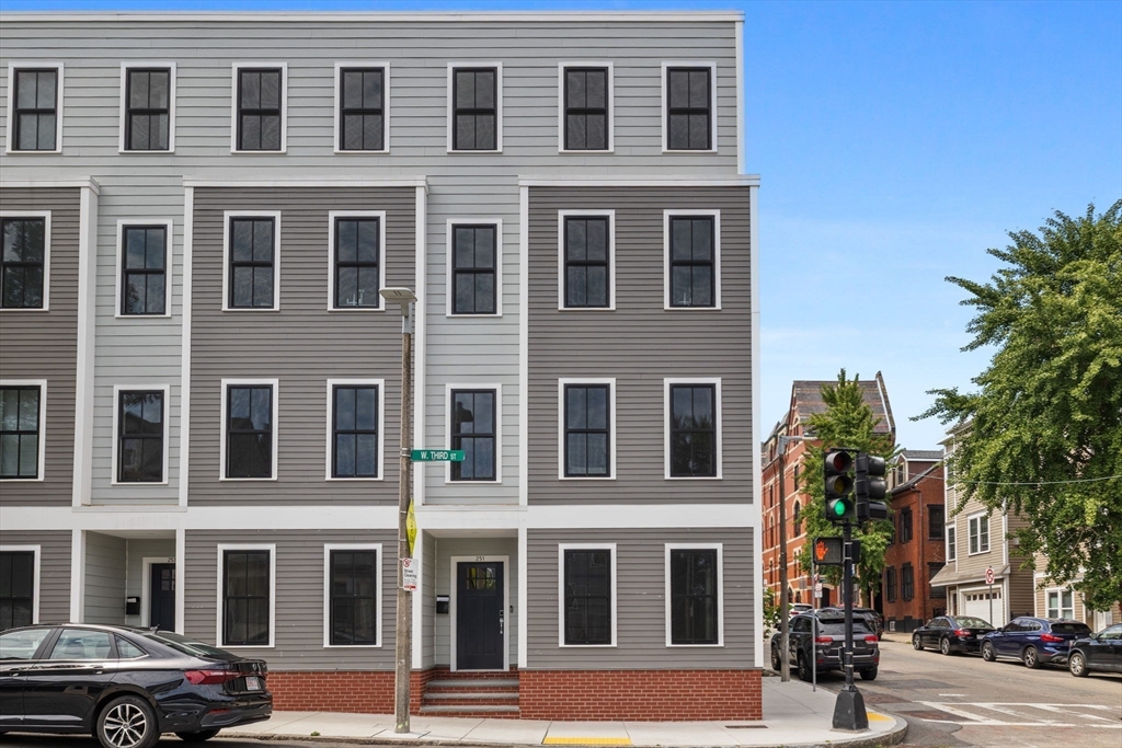 Townhouses on West Third