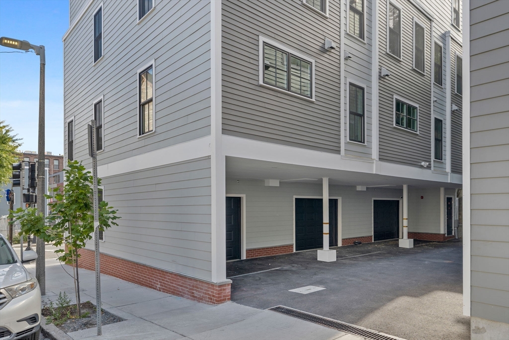 Townhouses on West Third