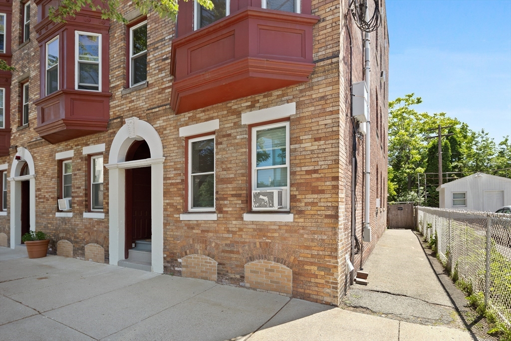 764 Cambridge Street Unit: 4