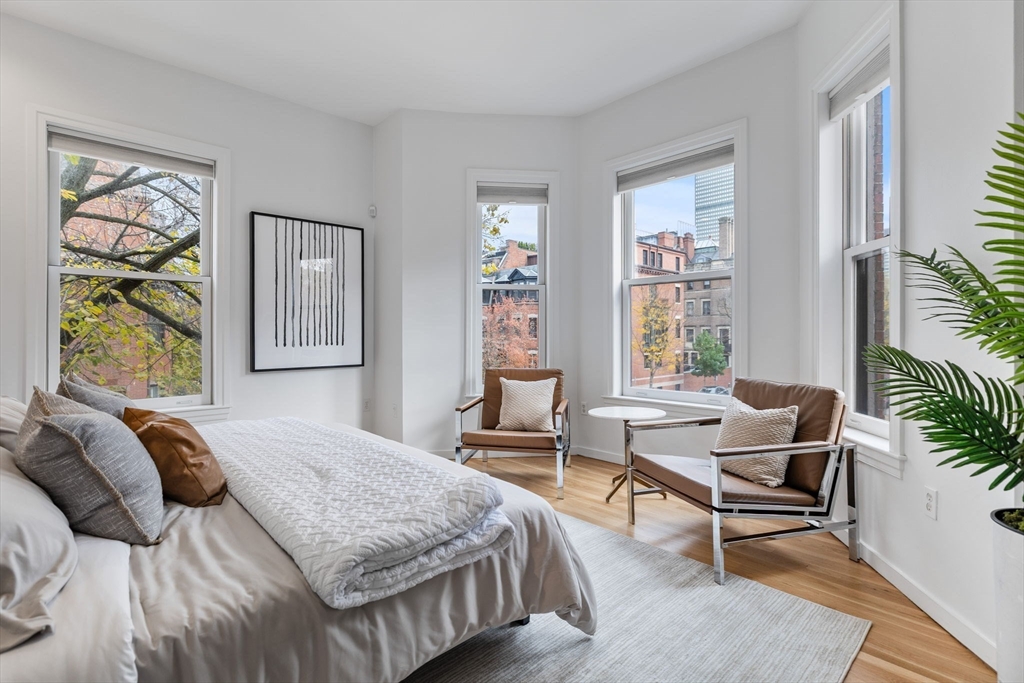 363 Marlborough St # 5