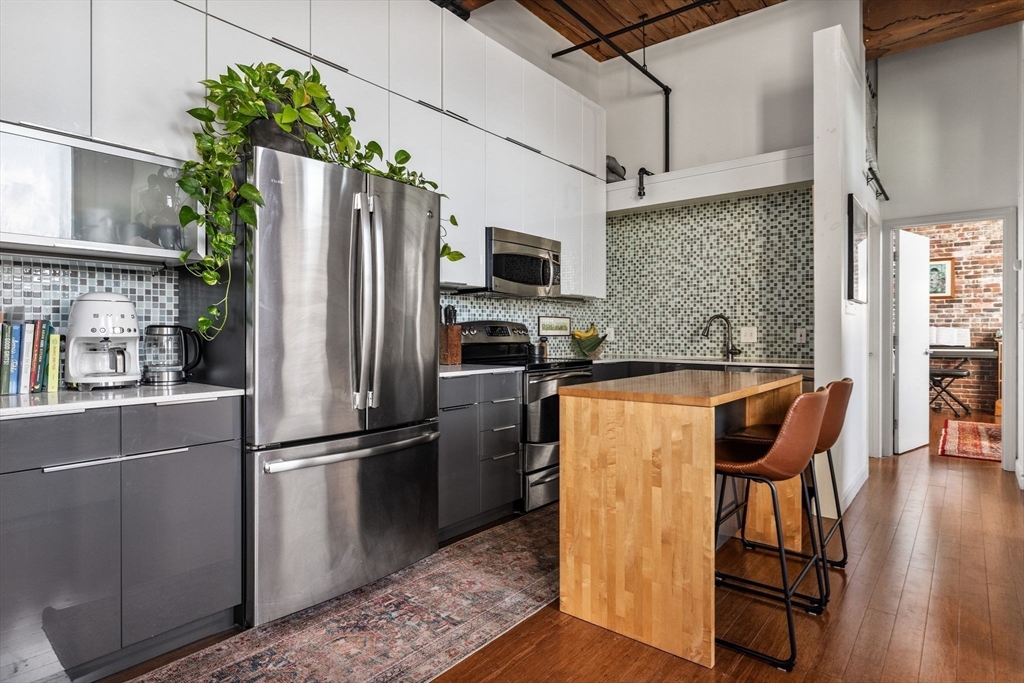 320 West 2nd St # 413