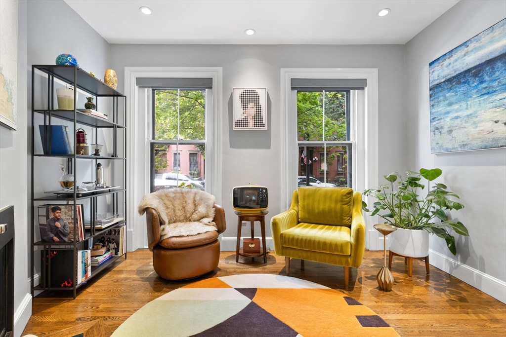 Parlor Duplex with Parking