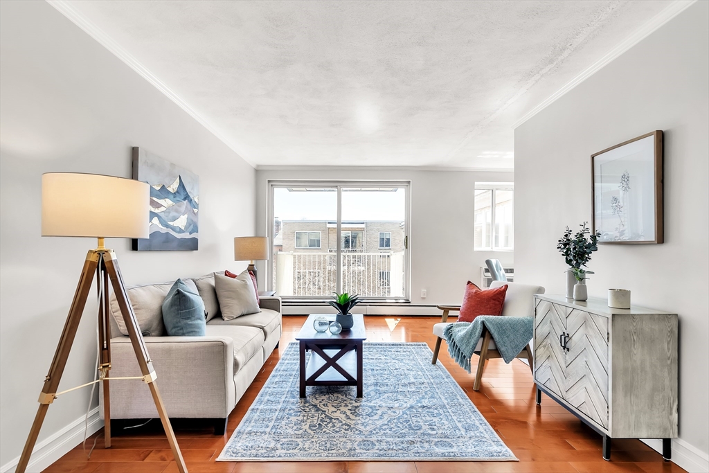 123 Sewall Ave # 3A