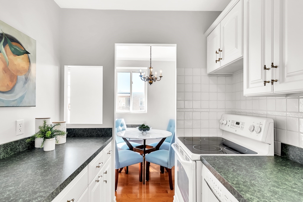 123 Sewall Ave # 3A