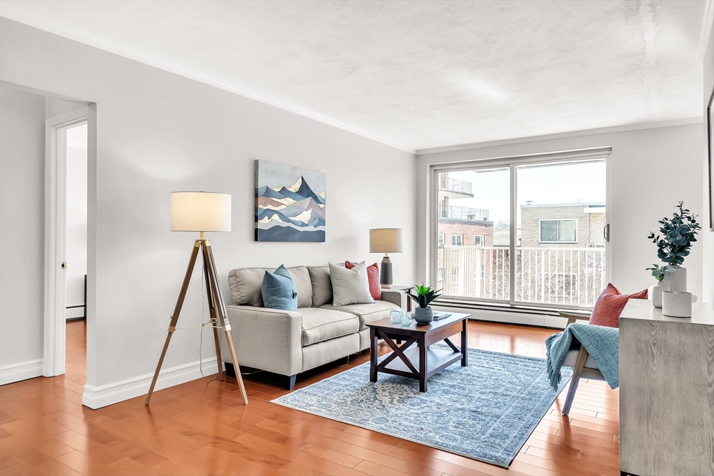123 Sewall Ave # 3A