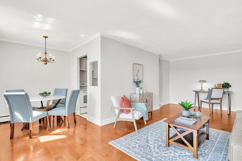 123 Sewall Ave # 3A