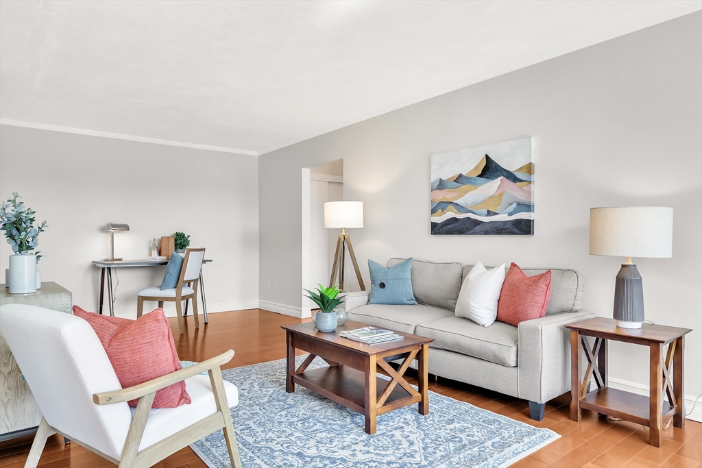 123 Sewall Ave # 3A