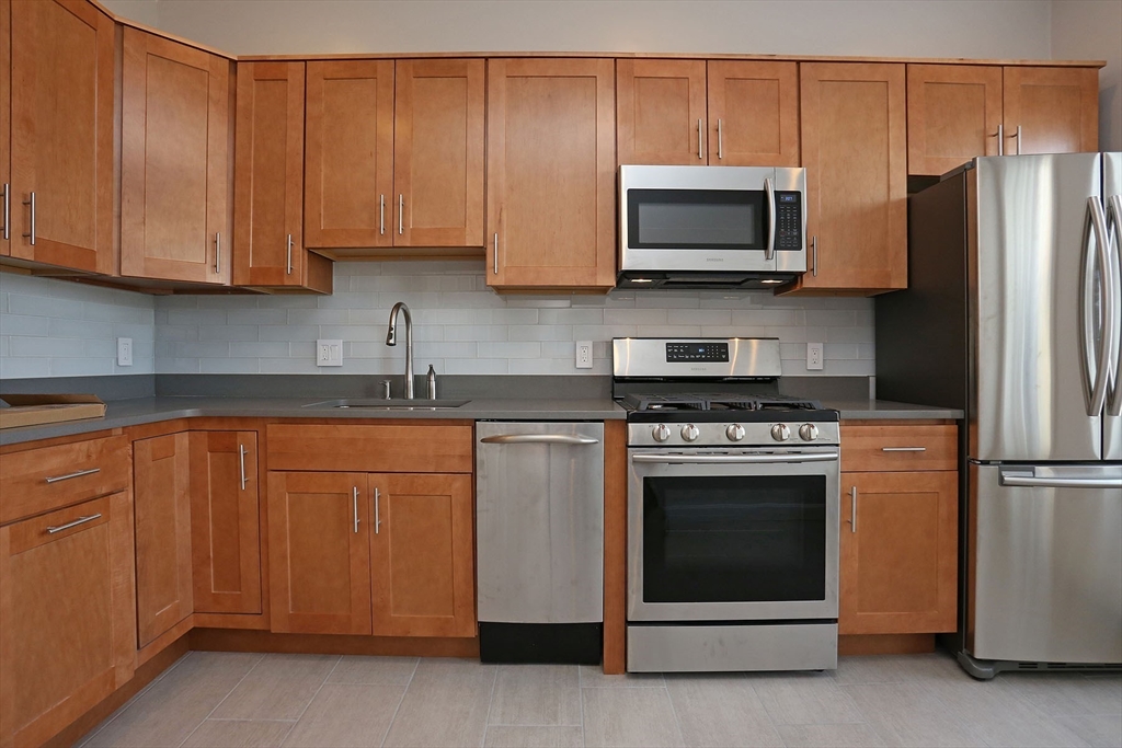 102 Union Park Street # 3