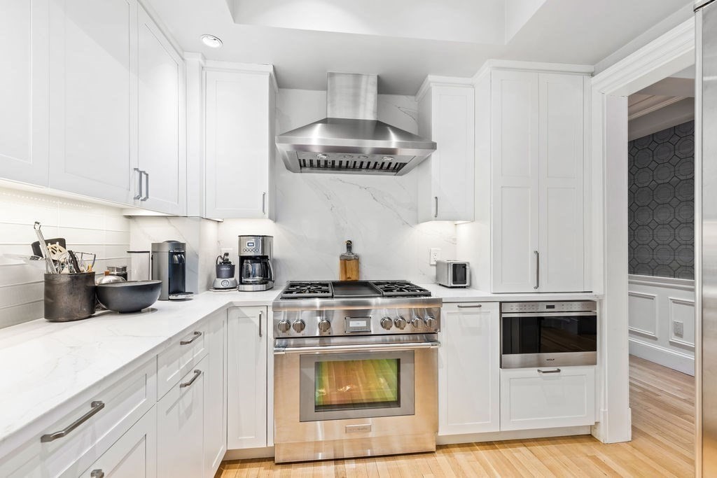 157 Newbury St # 3