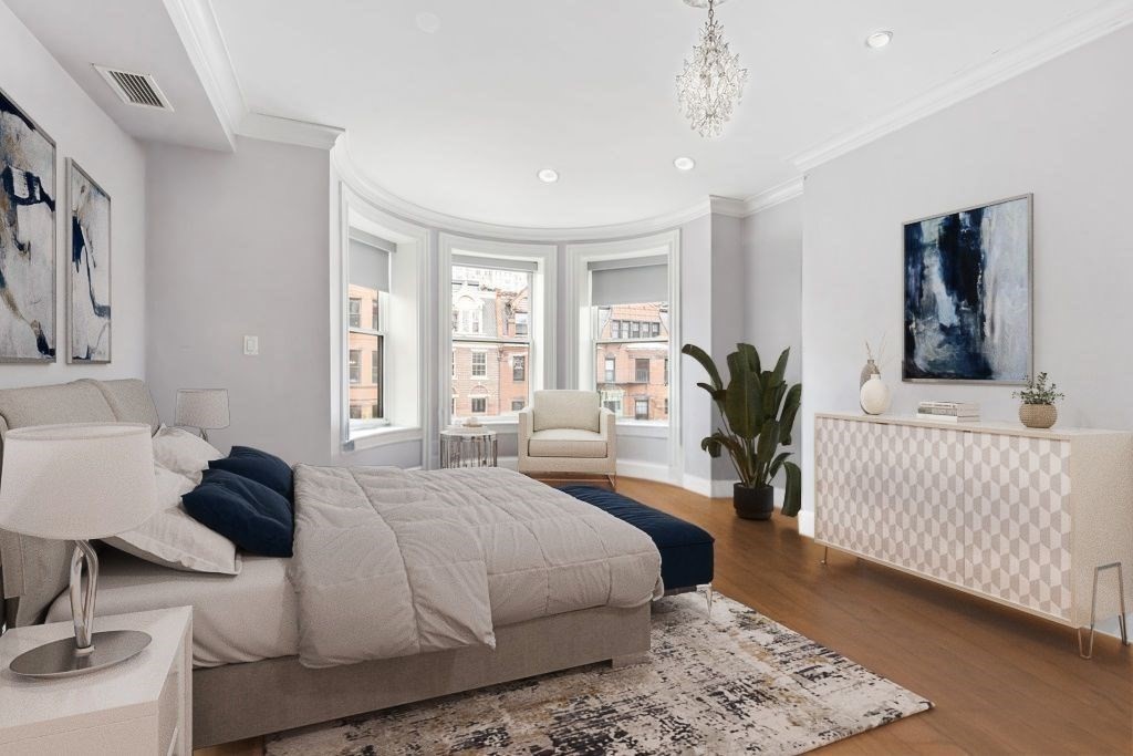 157 Newbury St # 3