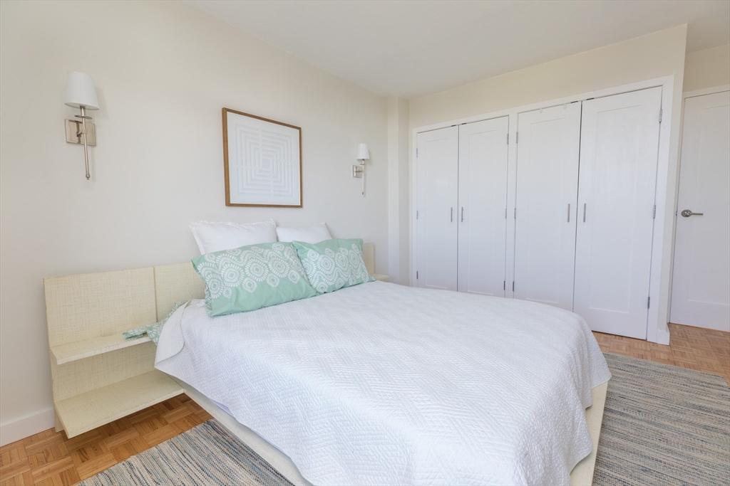 19 Winchester St # 711
