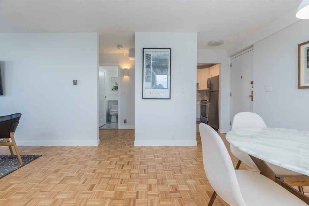 19 Winchester St # 711