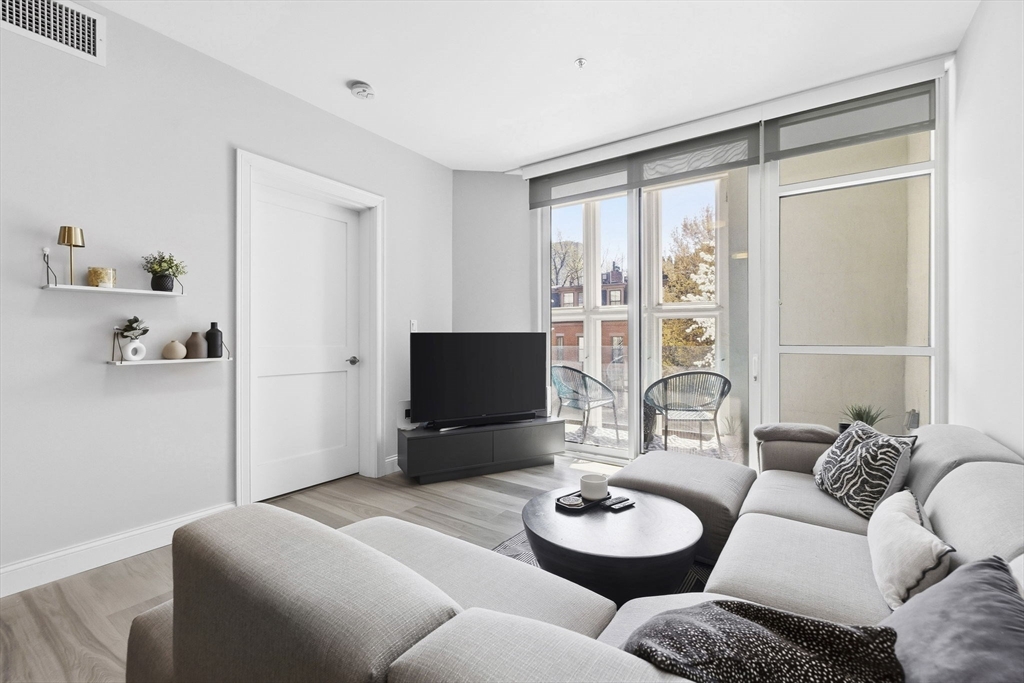 771 Harrison Ave. # 309