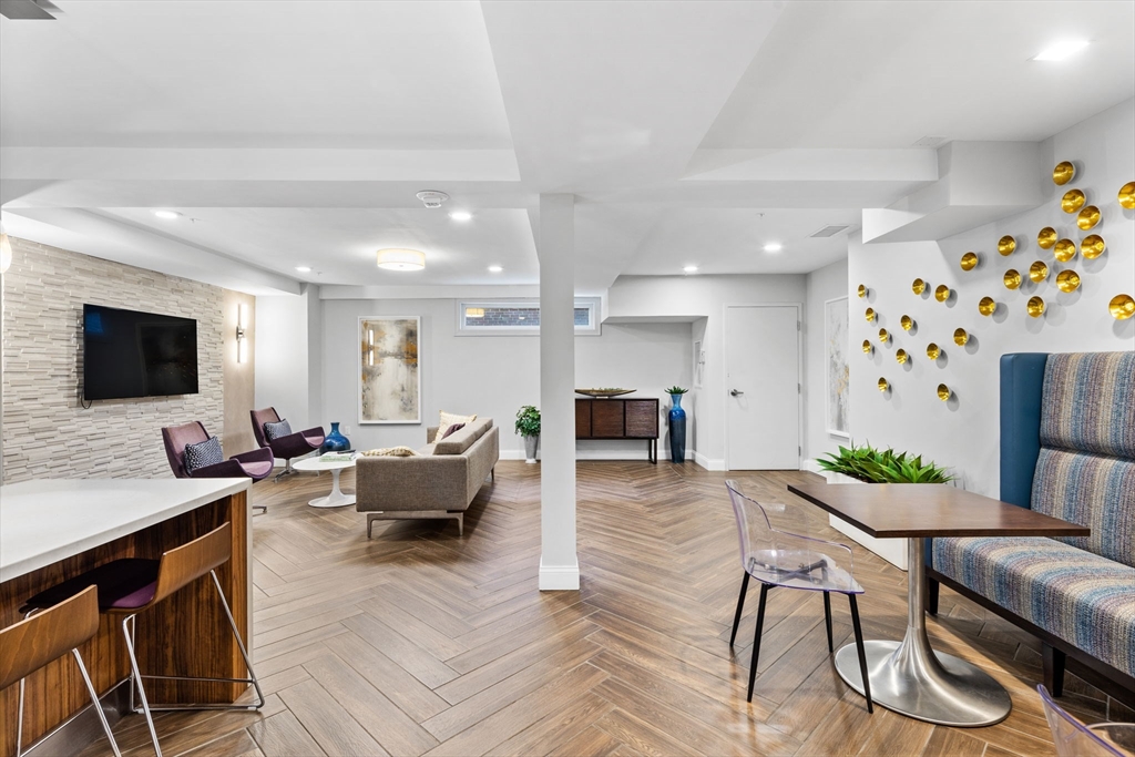 771 Harrison Ave. # 309