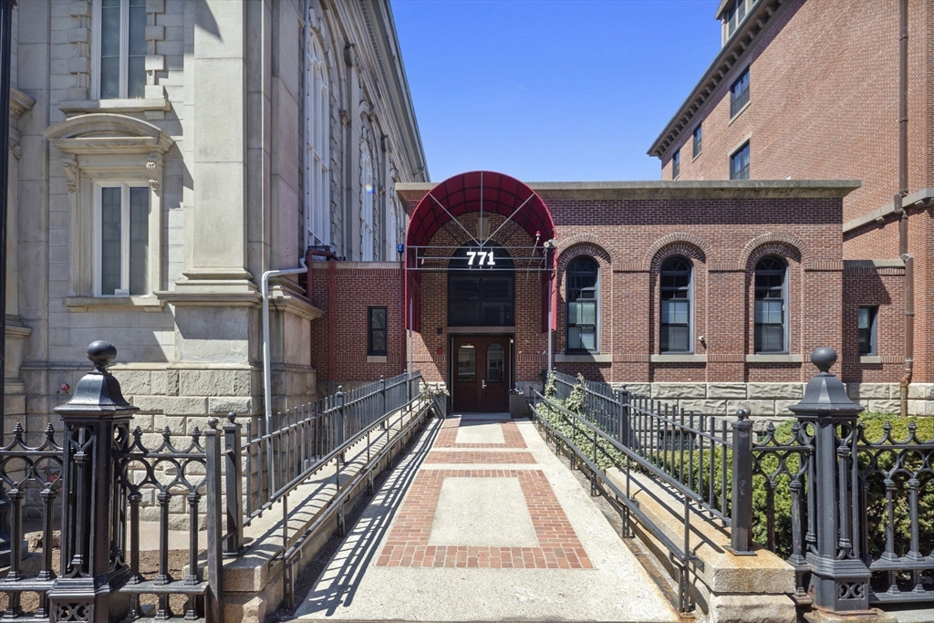 771 Harrison Ave. # 309