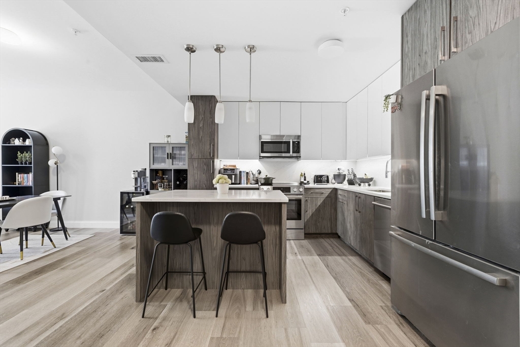 771 Harrison Ave. # 309