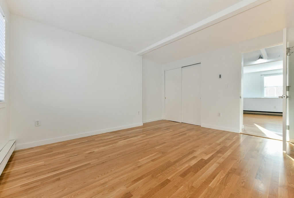 101 W. Springfield St # 4