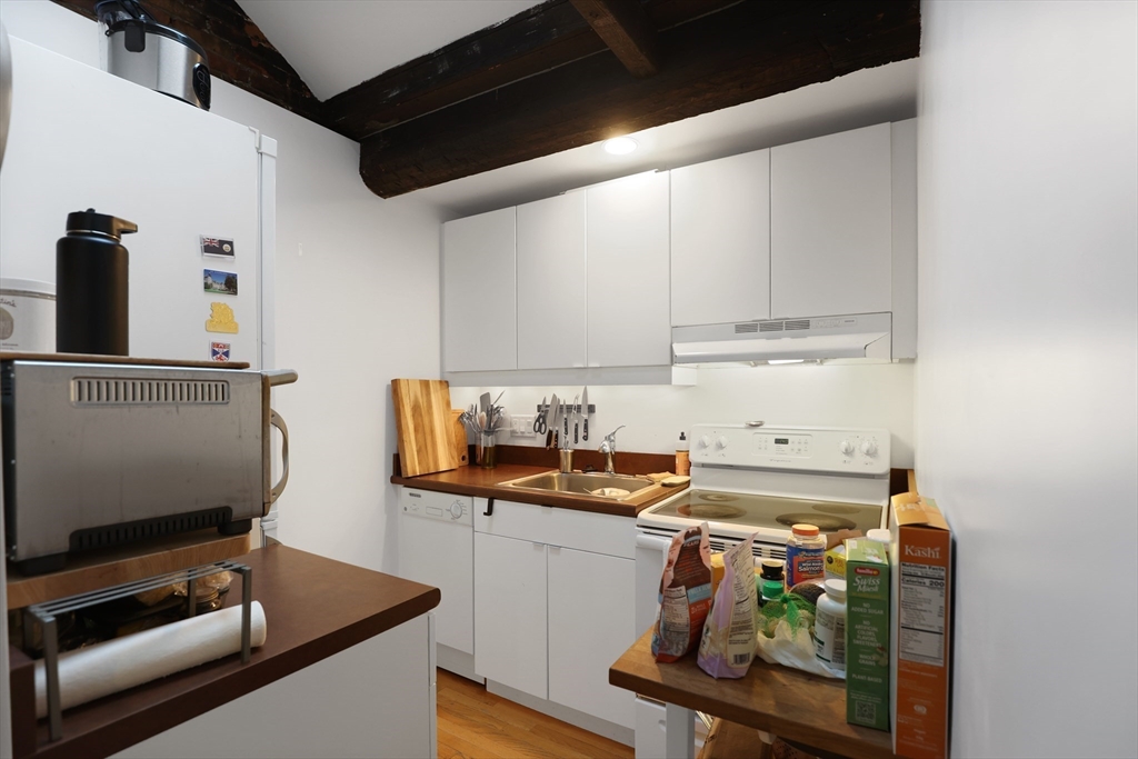 101 W. Springfield St # 4