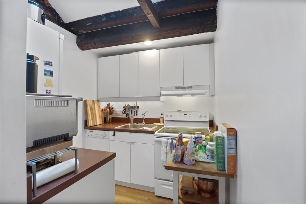 101 W. Springfield St # 4