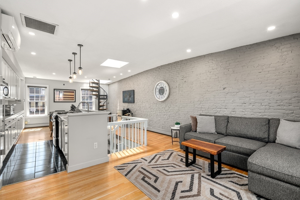 11 Dartmouth Place # 3