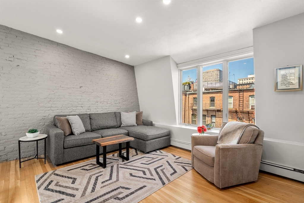 11 Dartmouth Place # 3