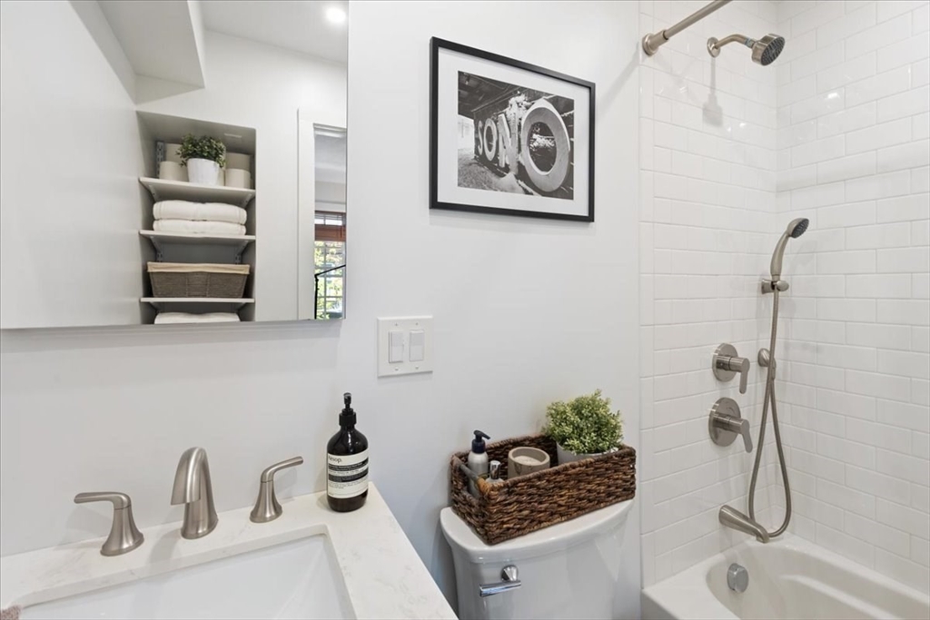 11 Dartmouth Place # 3