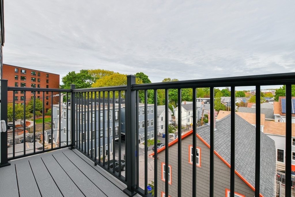 5 Mcbride St. # 403