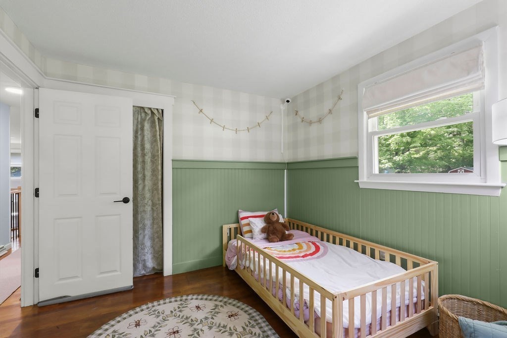 12 Christopher Rd