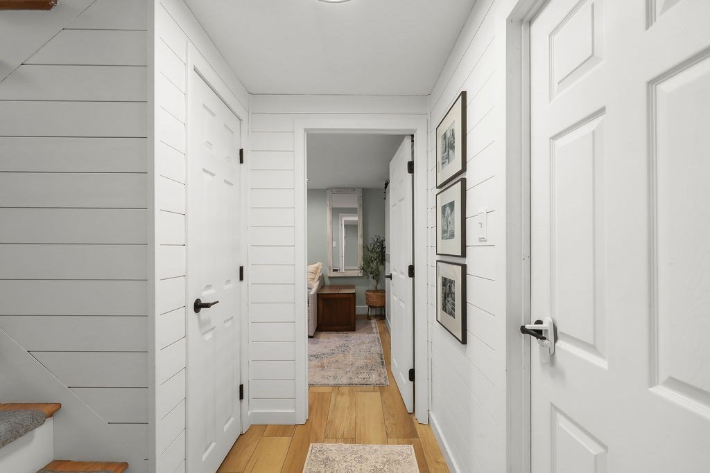 12 Christopher Rd