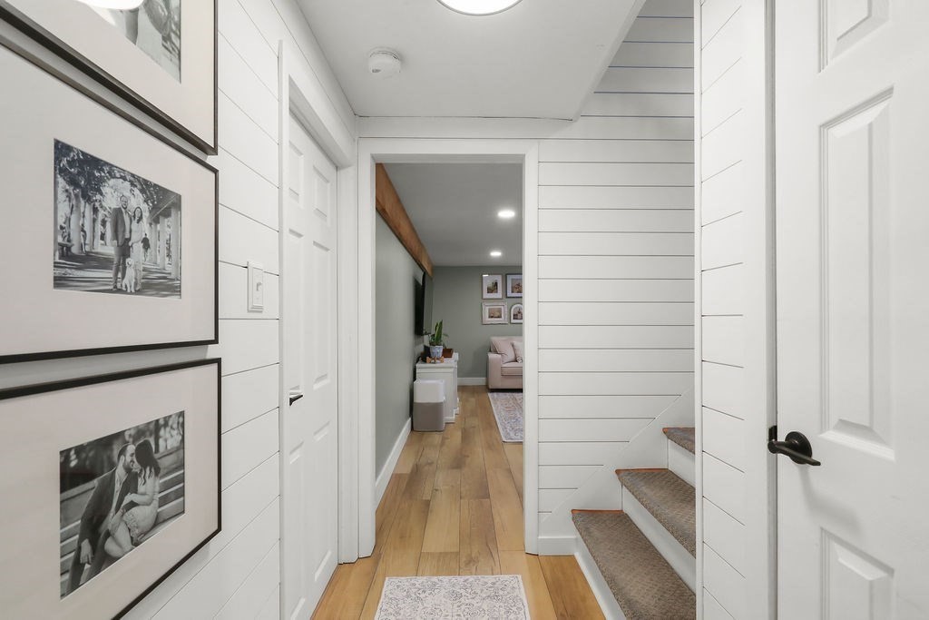 12 Christopher Rd