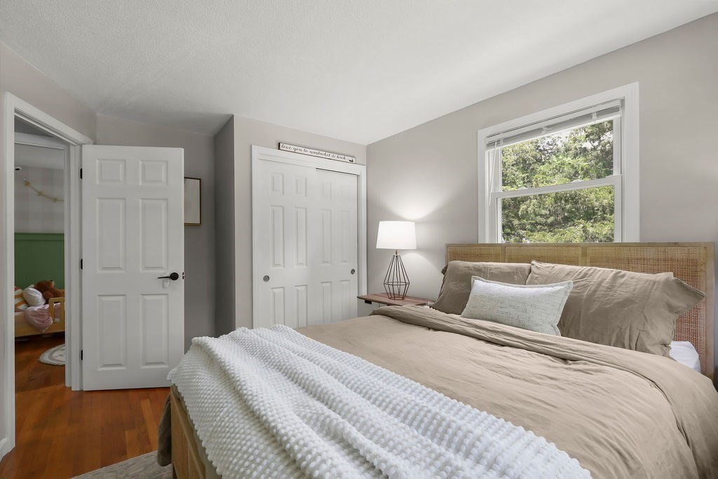 12 Christopher Rd