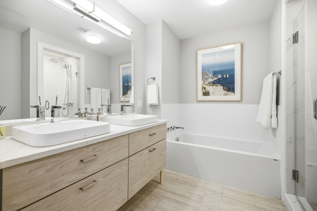 771 Harrison Ave # 303