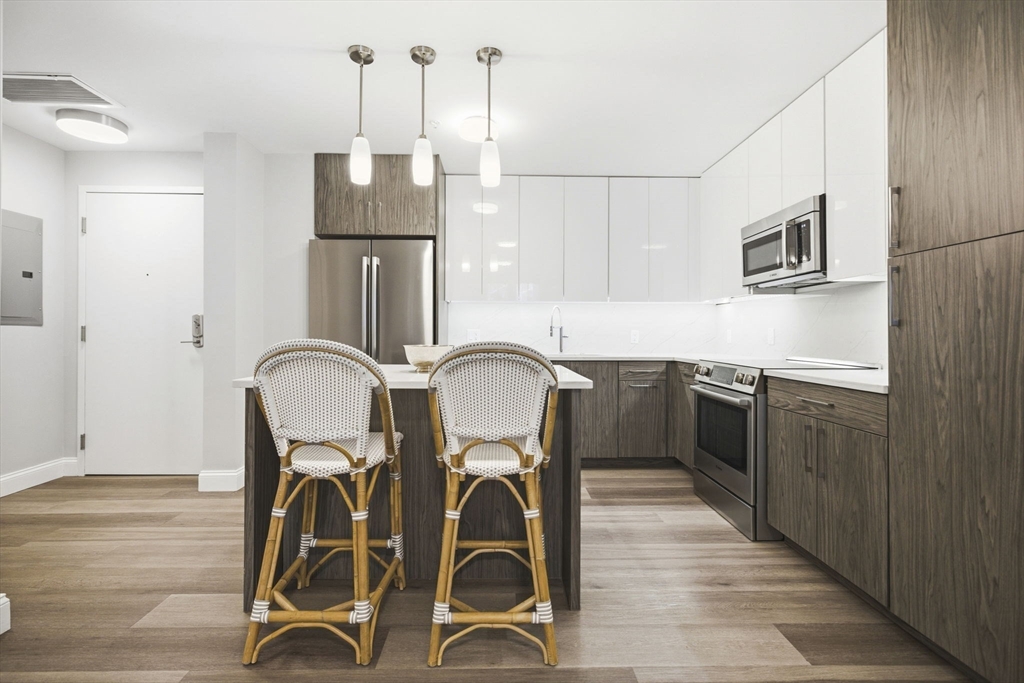 771 Harrison Ave # 303
