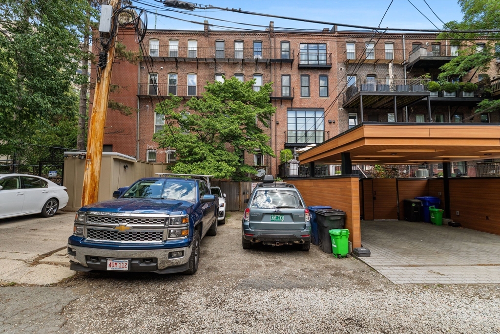 Charming 1 Bed with Parking