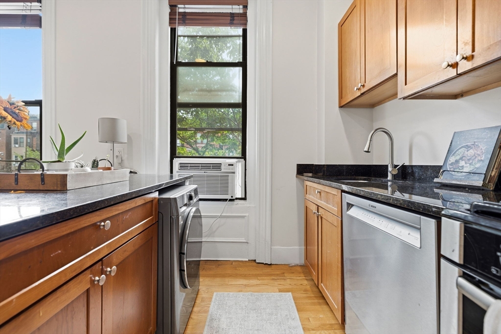 Charming 1 Bed with Parking