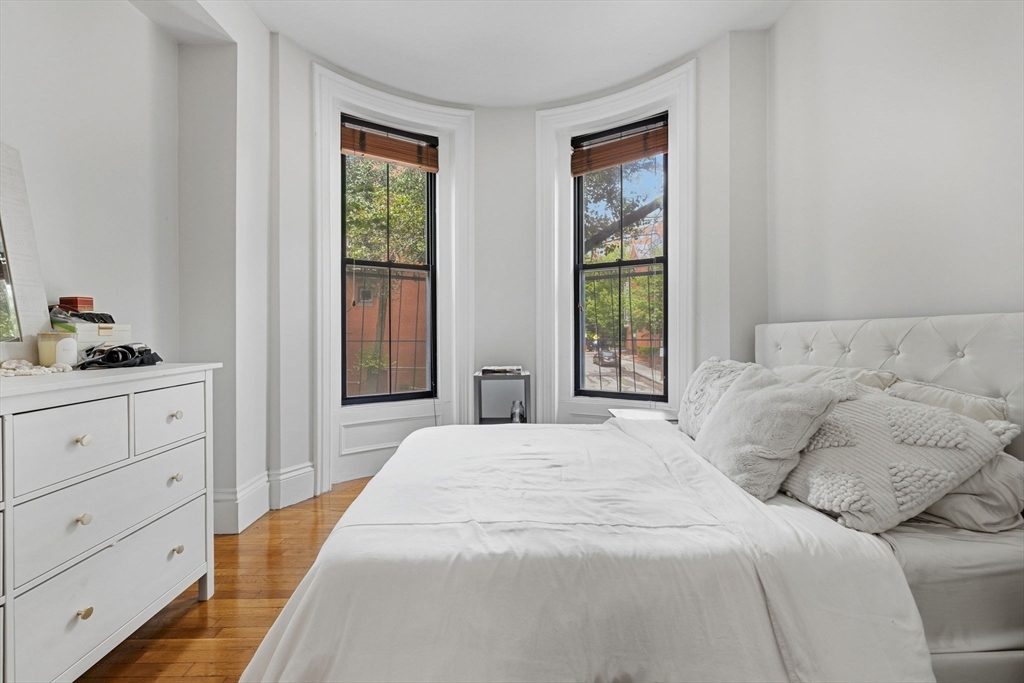 Charming 1 Bed with Parking